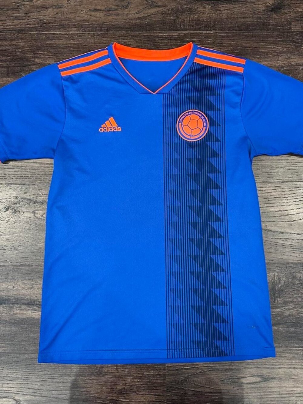 Adidas Colombia 2018/2019 Away Soccer Jersey Size M Retro Blockcore